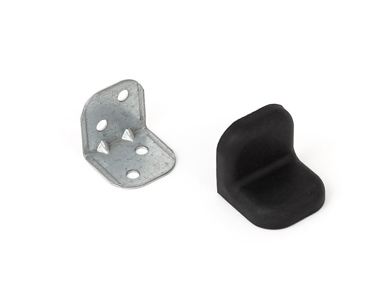 Уголок крепежный БОЛЬШОЙ черный (4 самореза) КМ