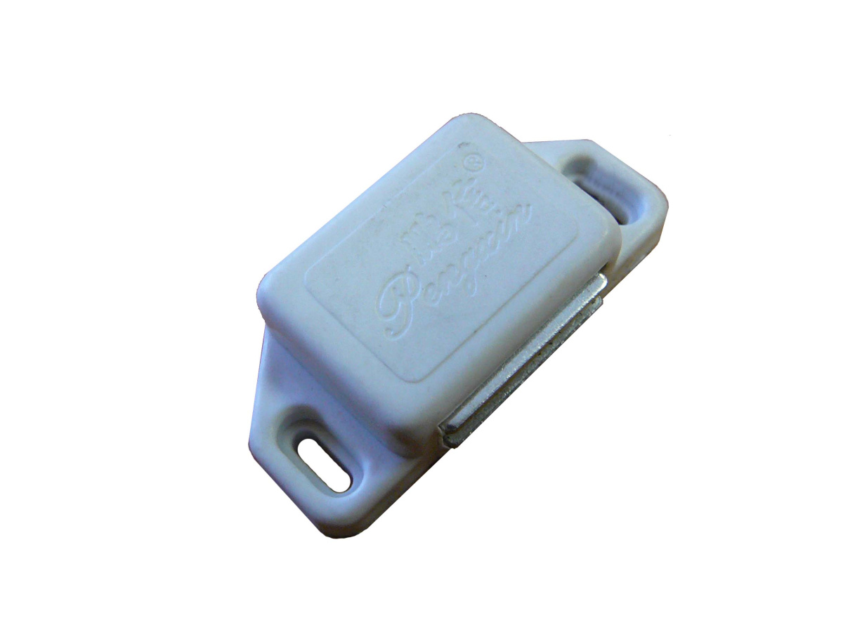 Магнит мебельный большой 09.02.03 (белый) /50